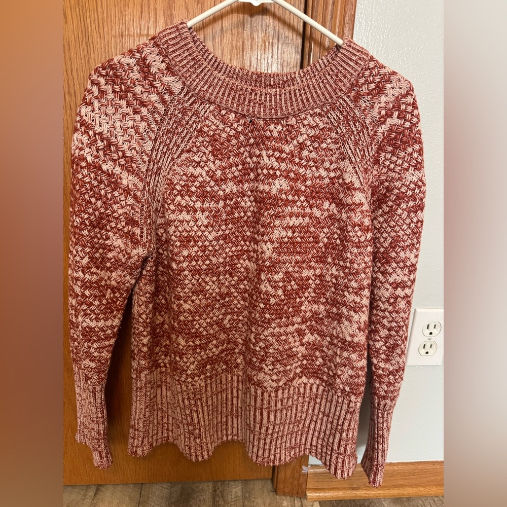 Universal Thread LARGE red long sleeve sweater